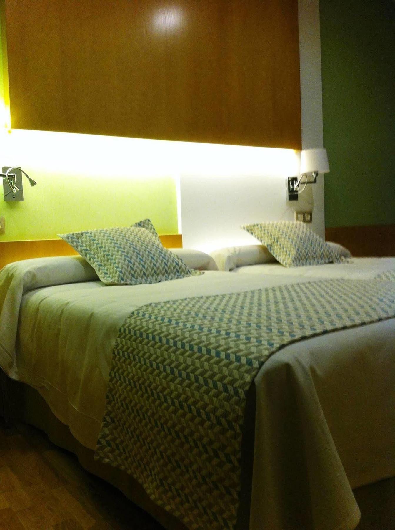 My Rooms City Hotel Camino De Santiago Los Tomillares Екстер'єр фото